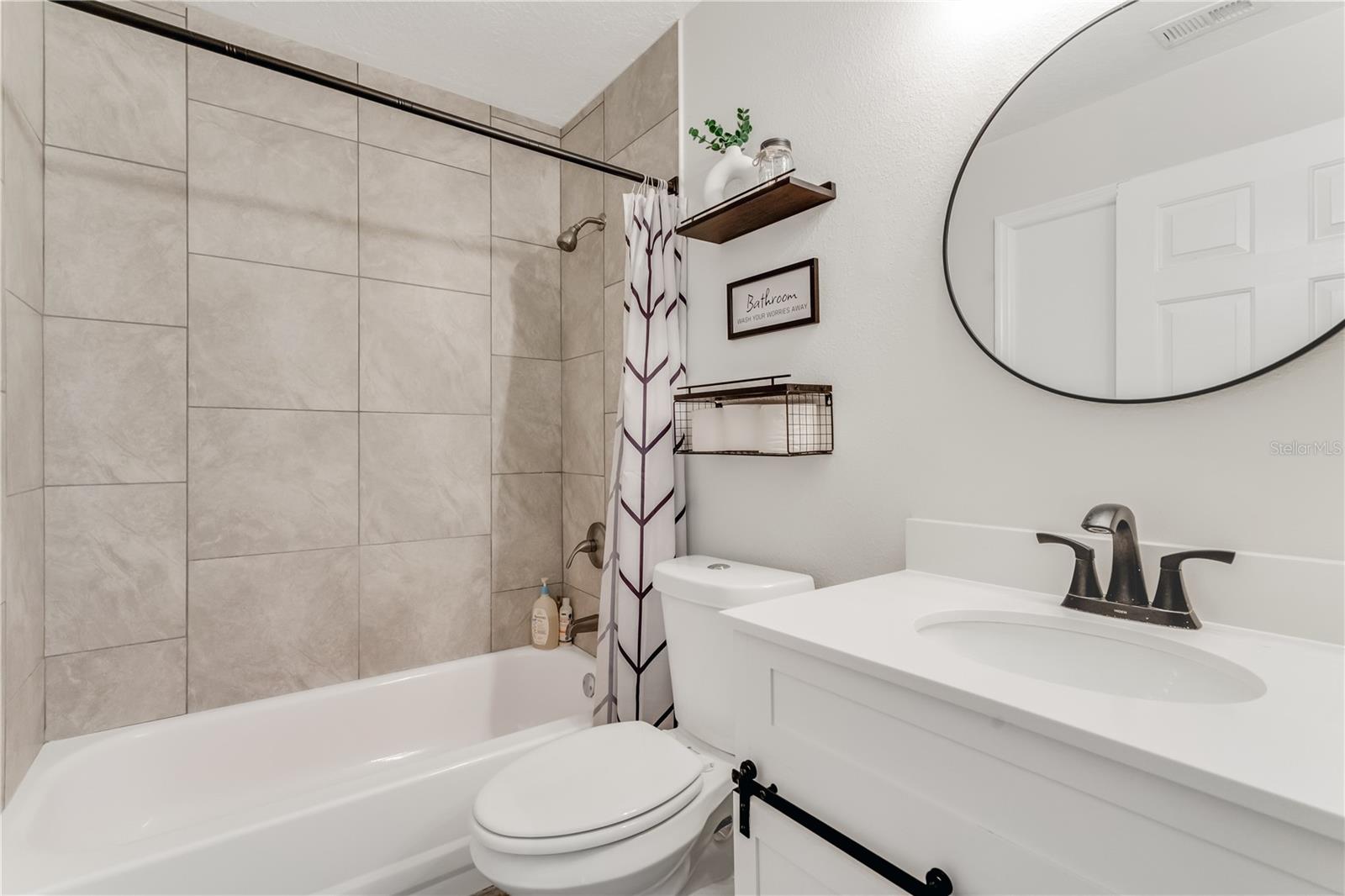 2406 Kam, Kissimmee, FL 34744