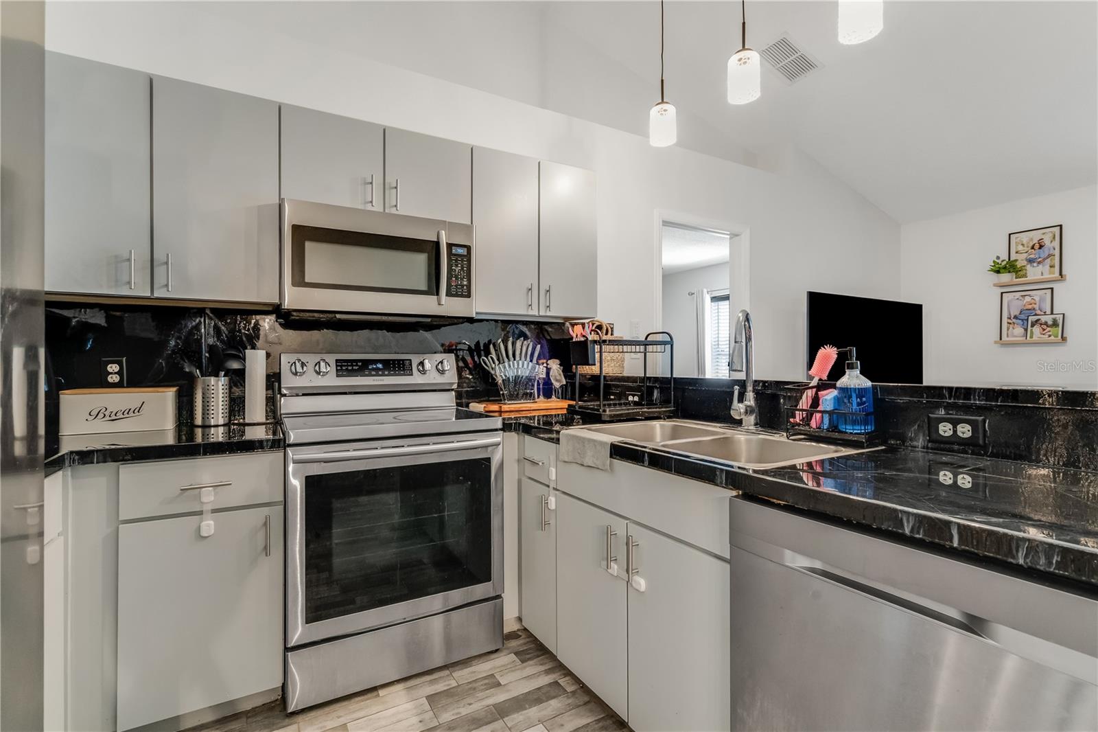 2406 Kam, Kissimmee, FL 34744