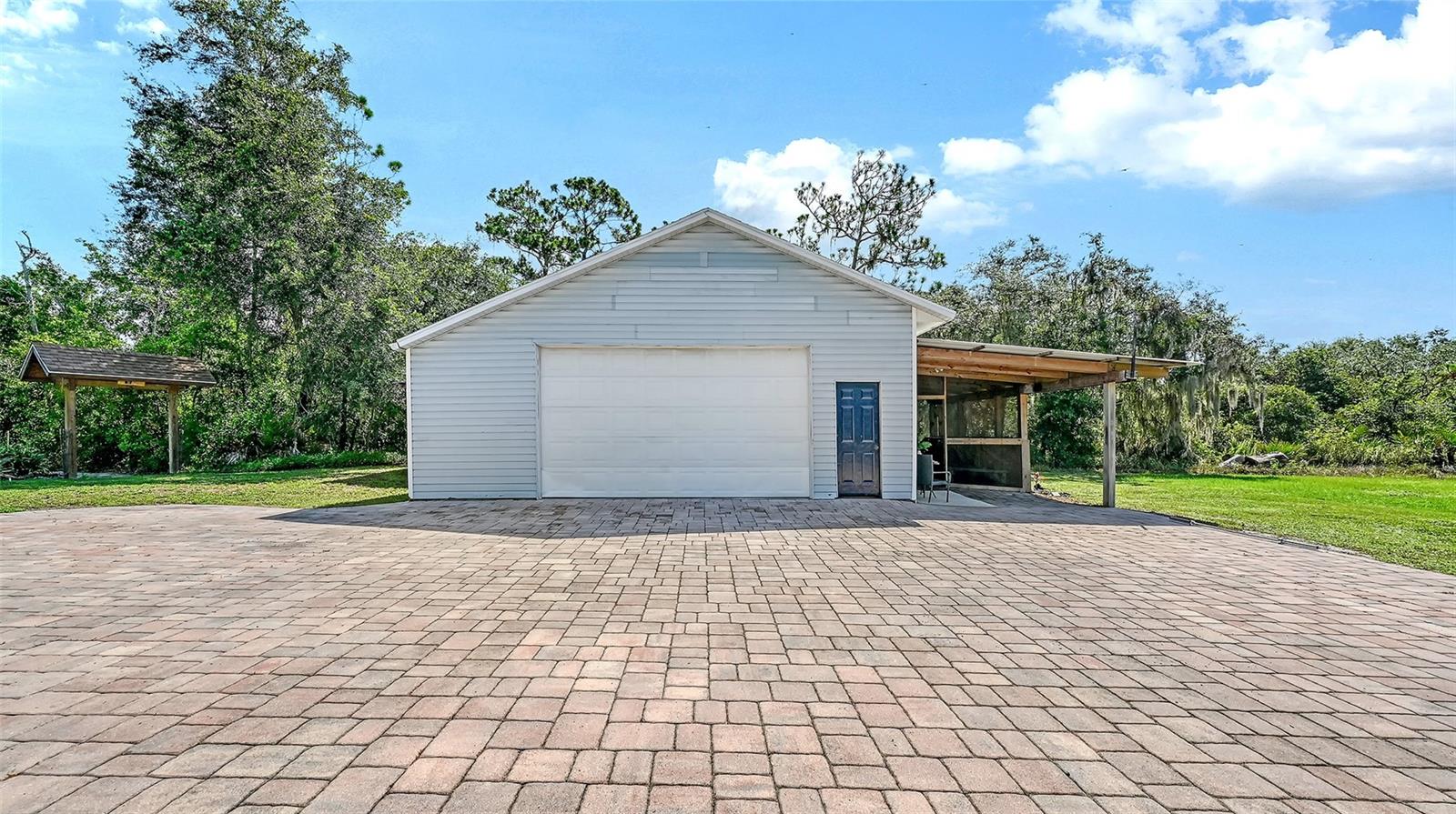 28401 104th Dr E, Myakka City, FL 34251