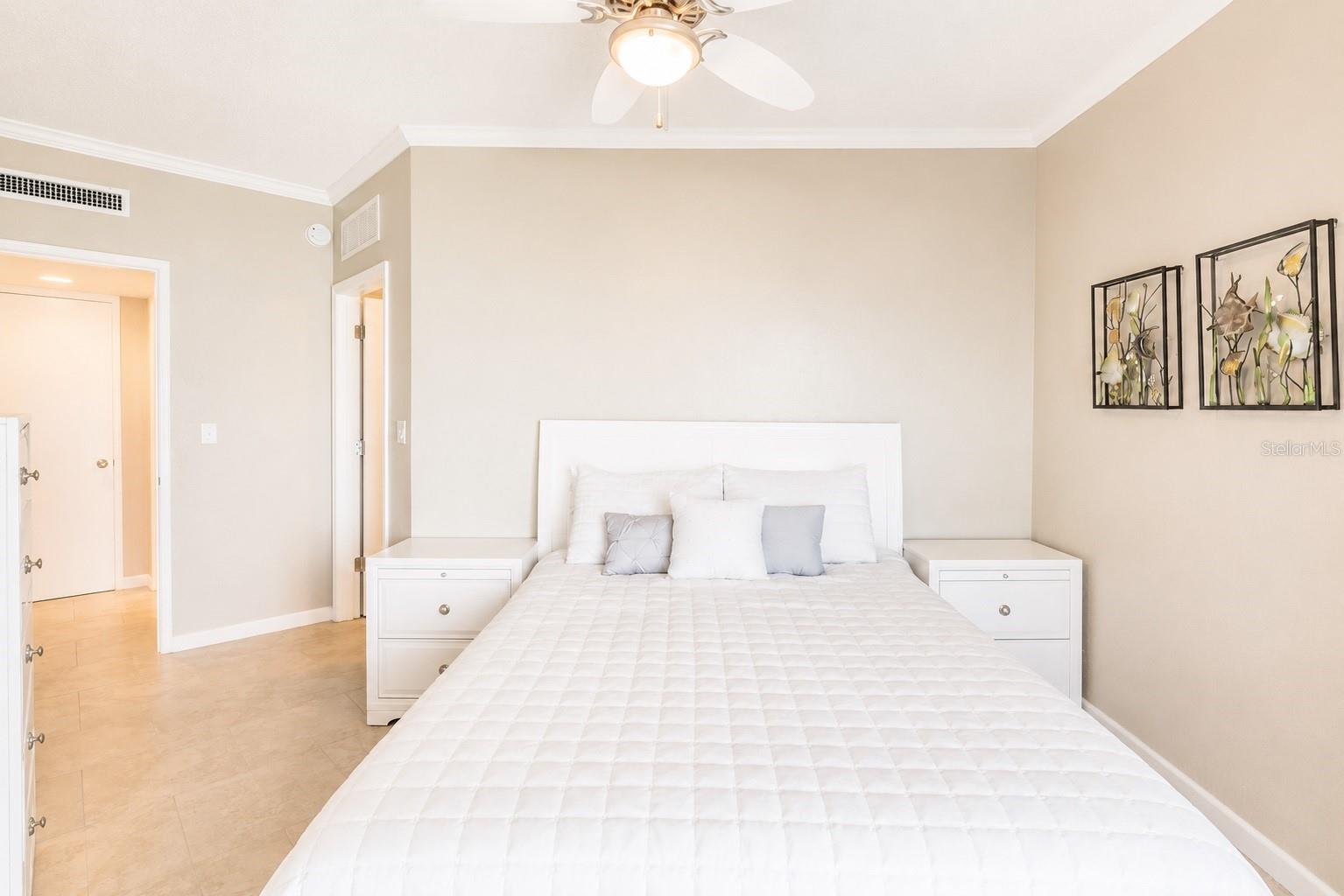 880 Mandalay Unit C801, Clearwater Beach, FL 33767