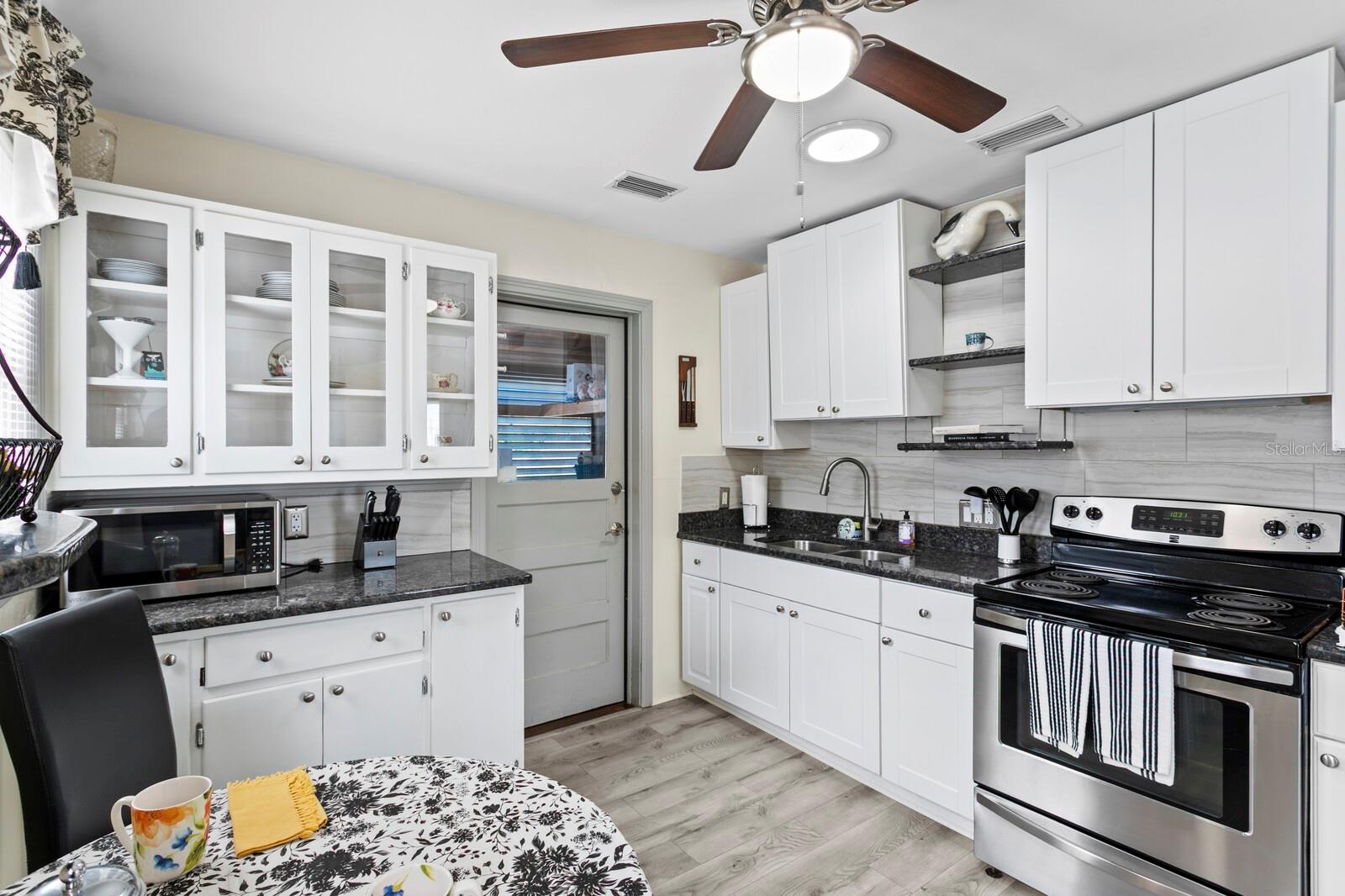 3152 13th, St Petersburg, FL 33713