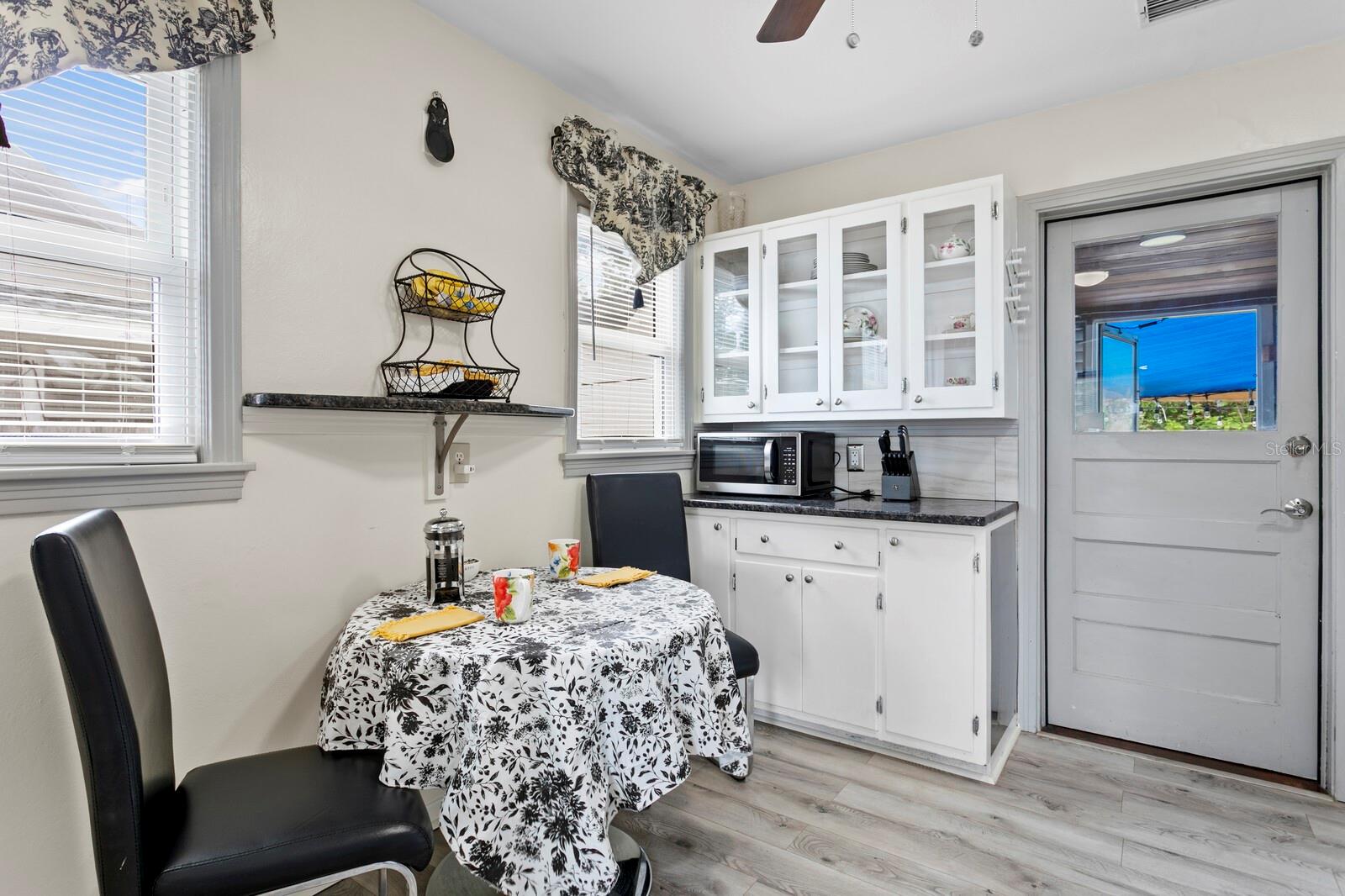 3152 13th, St Petersburg, FL 33713