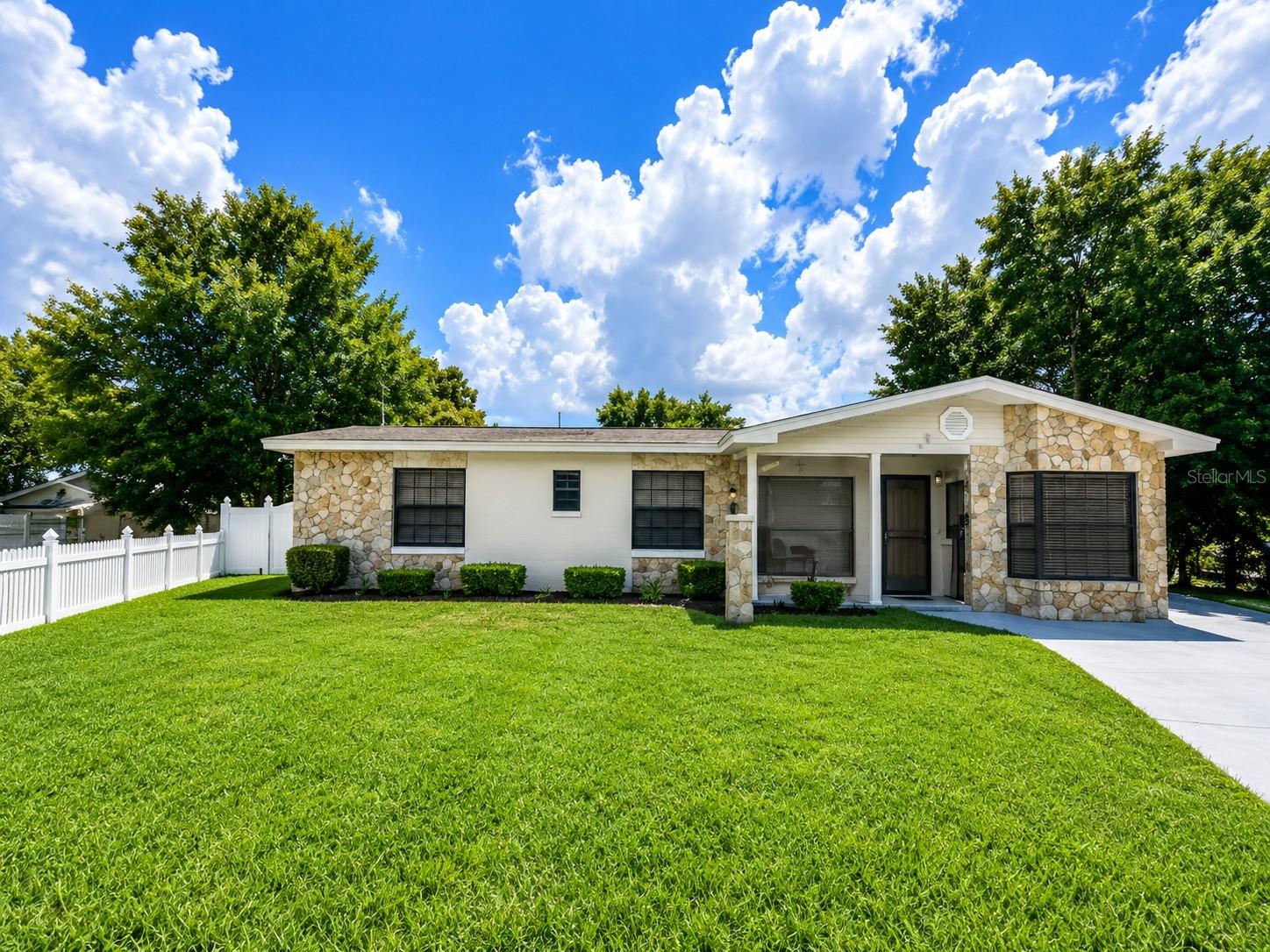 632 Mays, Orlando, FL 32805