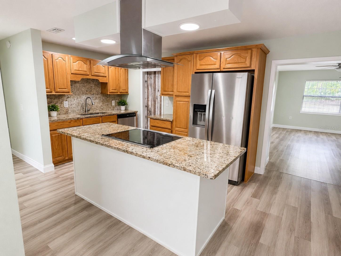 632 Mays, Orlando, FL 32805
