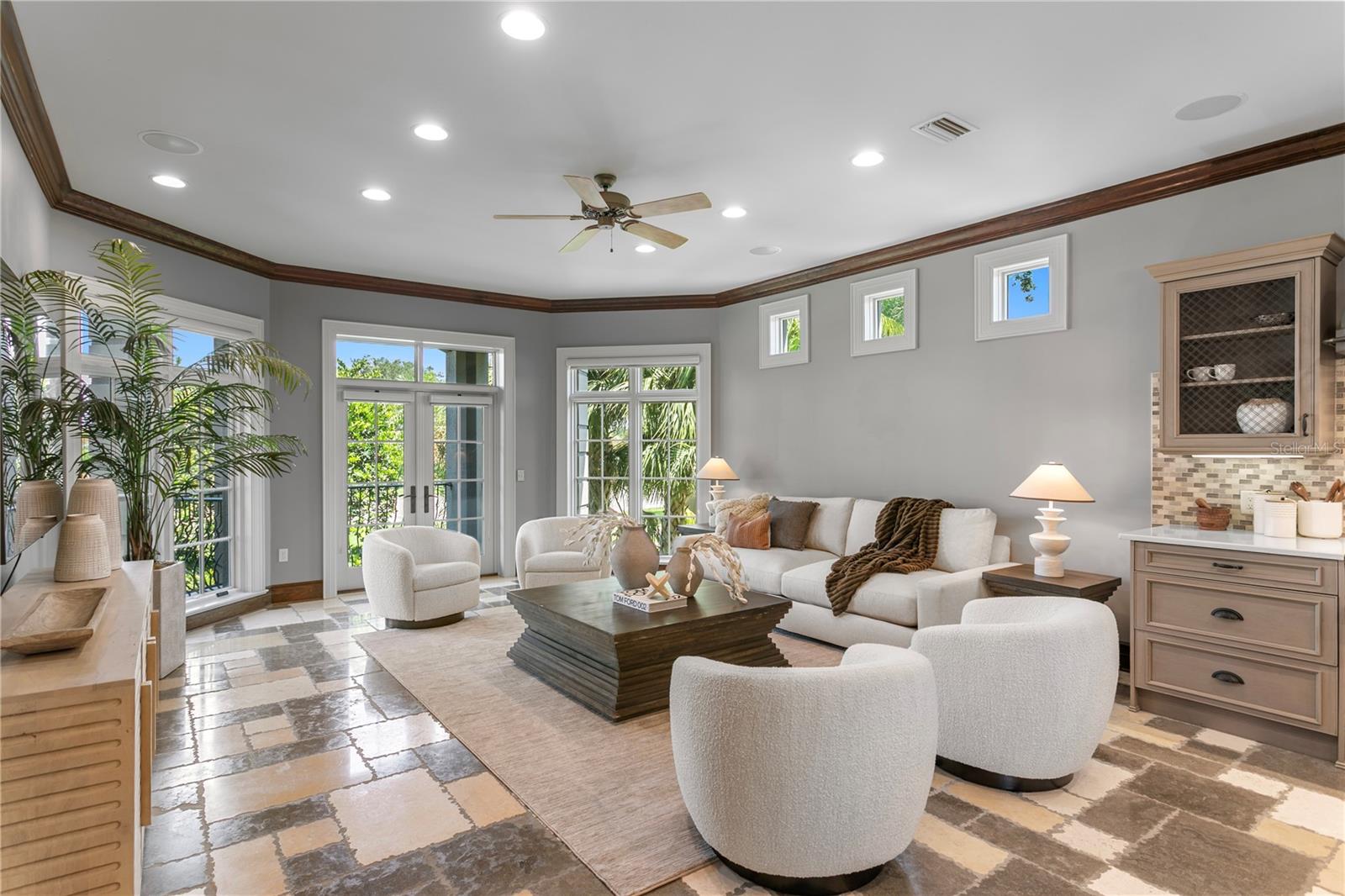 401 Snell Isle, St Petersburg, FL 33704