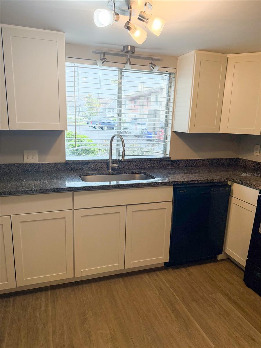 3850 Lake Unit 140, Tampa, FL 33614