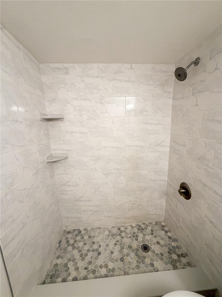 3850 Lake Unit 140, Tampa, FL 33614