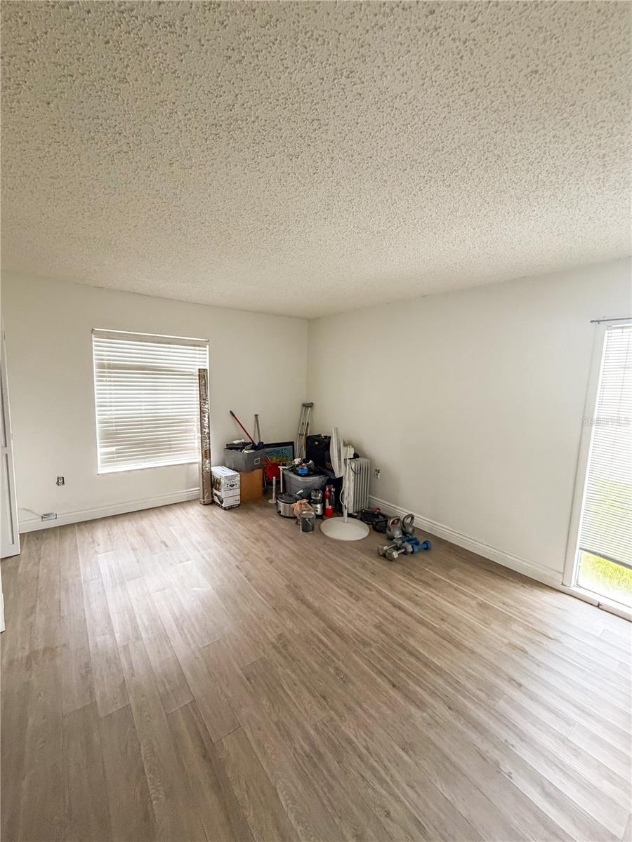 3850 Lake Unit 140, Tampa, FL 33614