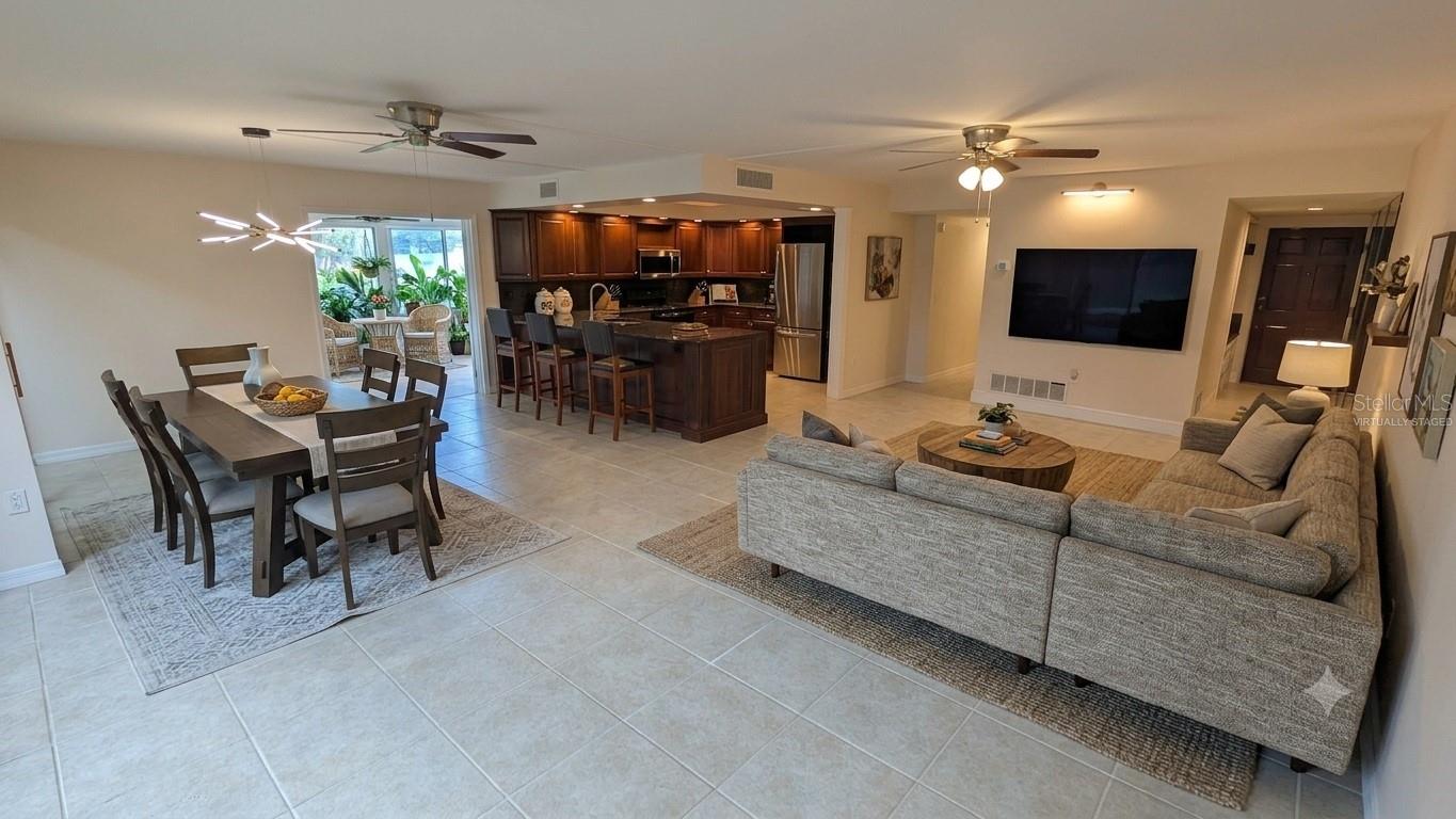 225 Country Club Unit D142, Largo, FL 33771