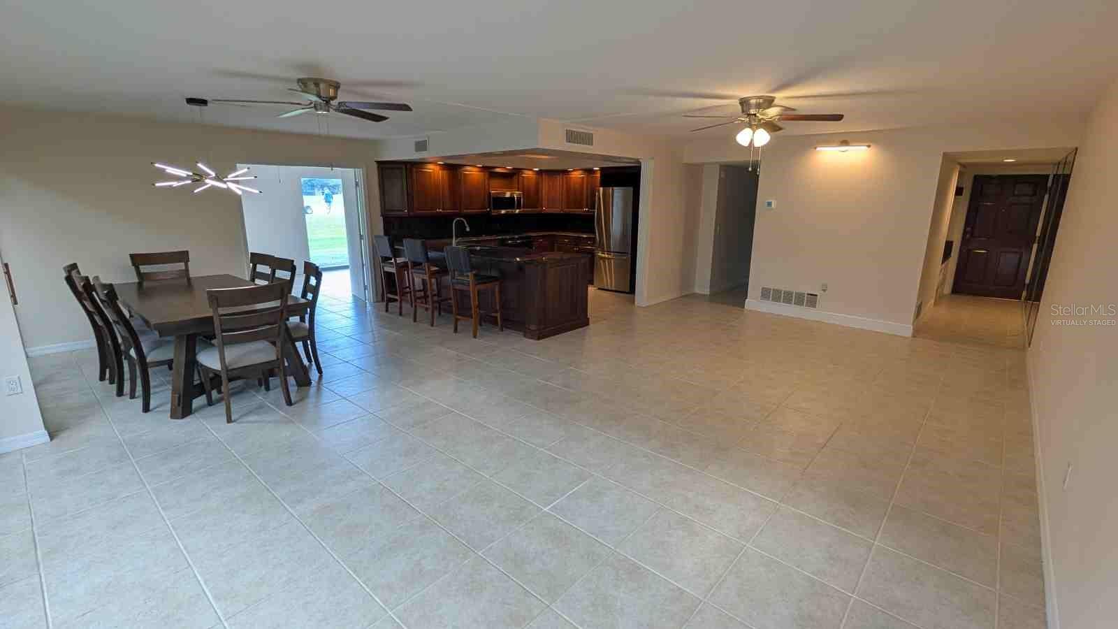 225 Country Club Unit D142, Largo, FL 33771