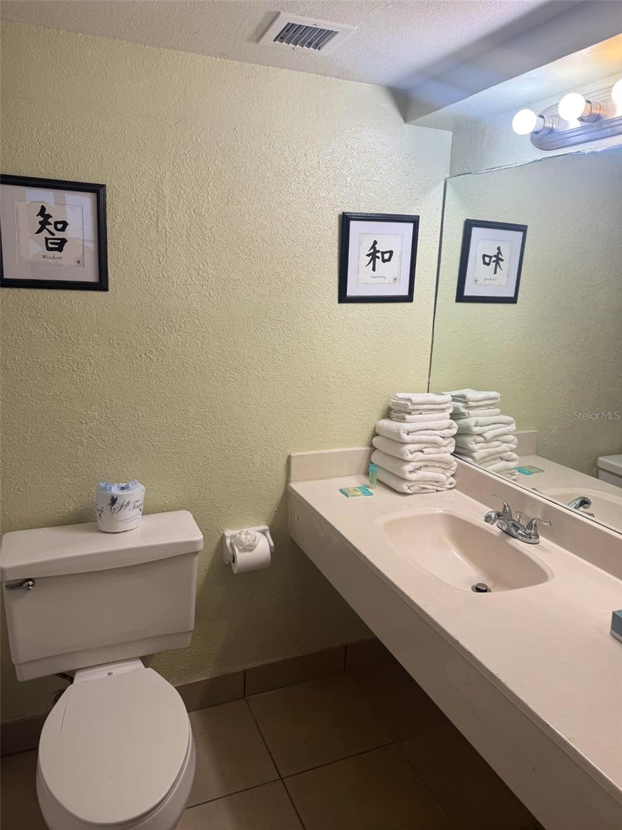 2301 Atlantic Unit 328, Daytona Beach Shores, FL 32118