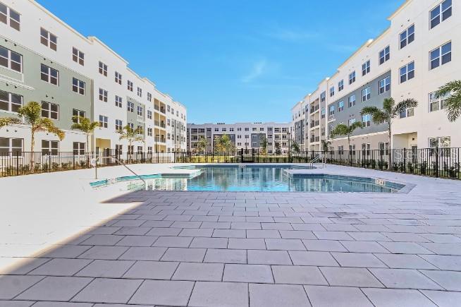 1220 Southstation Unit 404, Orlando, FL 32809