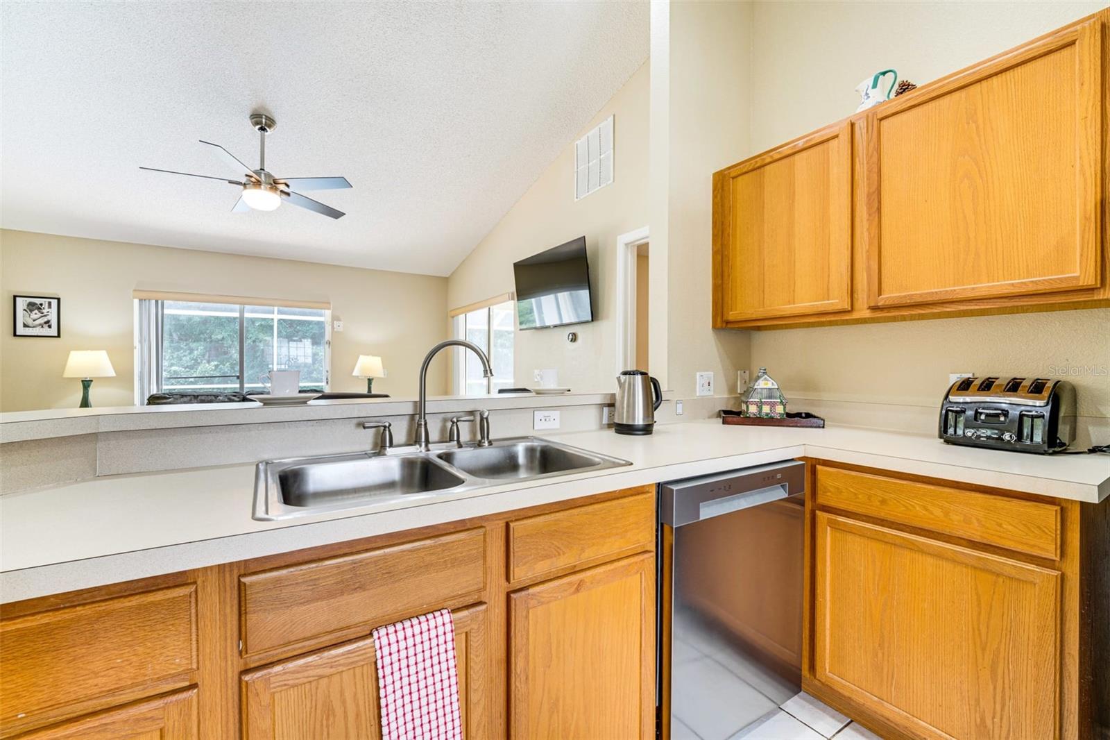630 Thousand Oaks, Davenport, FL 33896