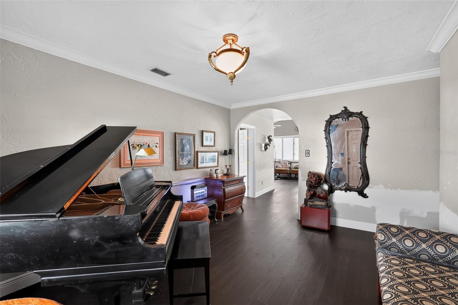 4204 Renellie, Tampa, FL 33611
