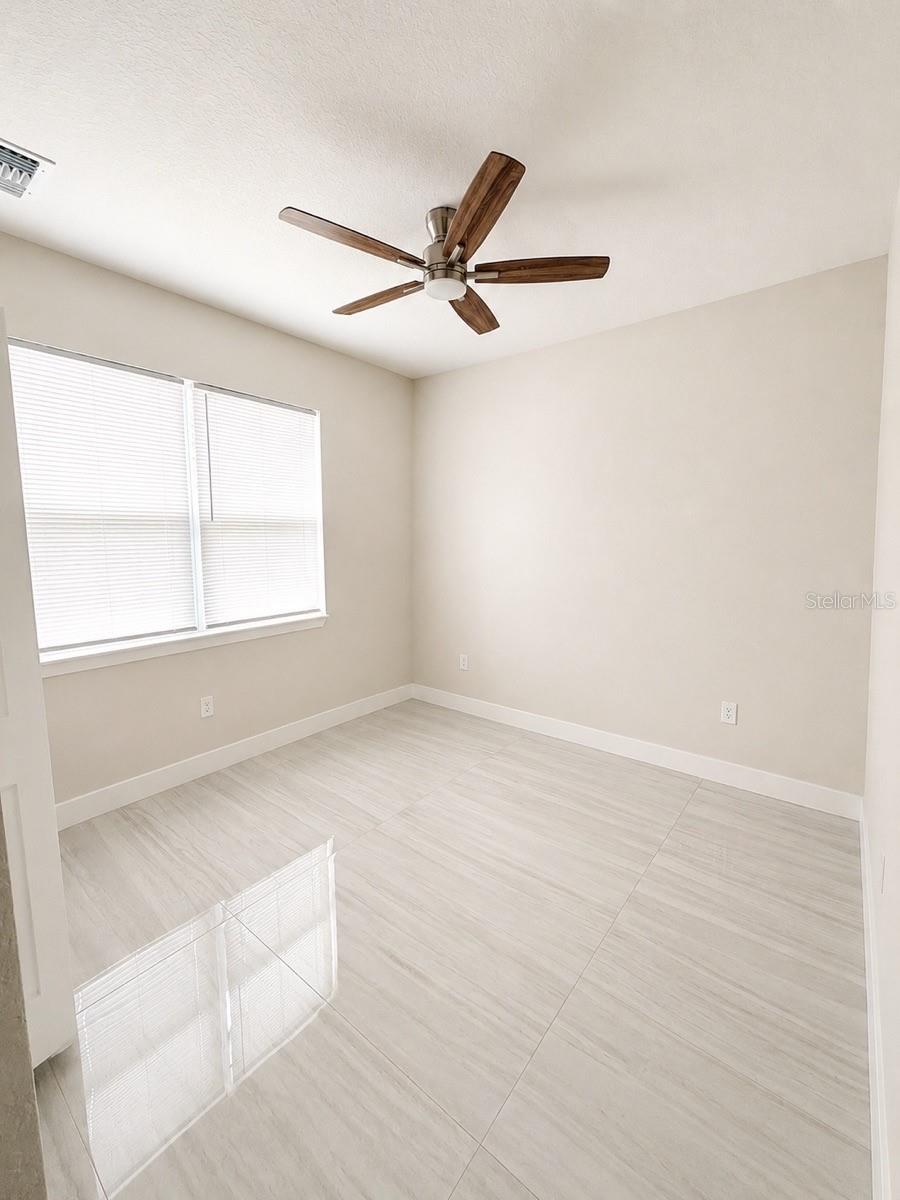 105 North, Davenport, FL 33837