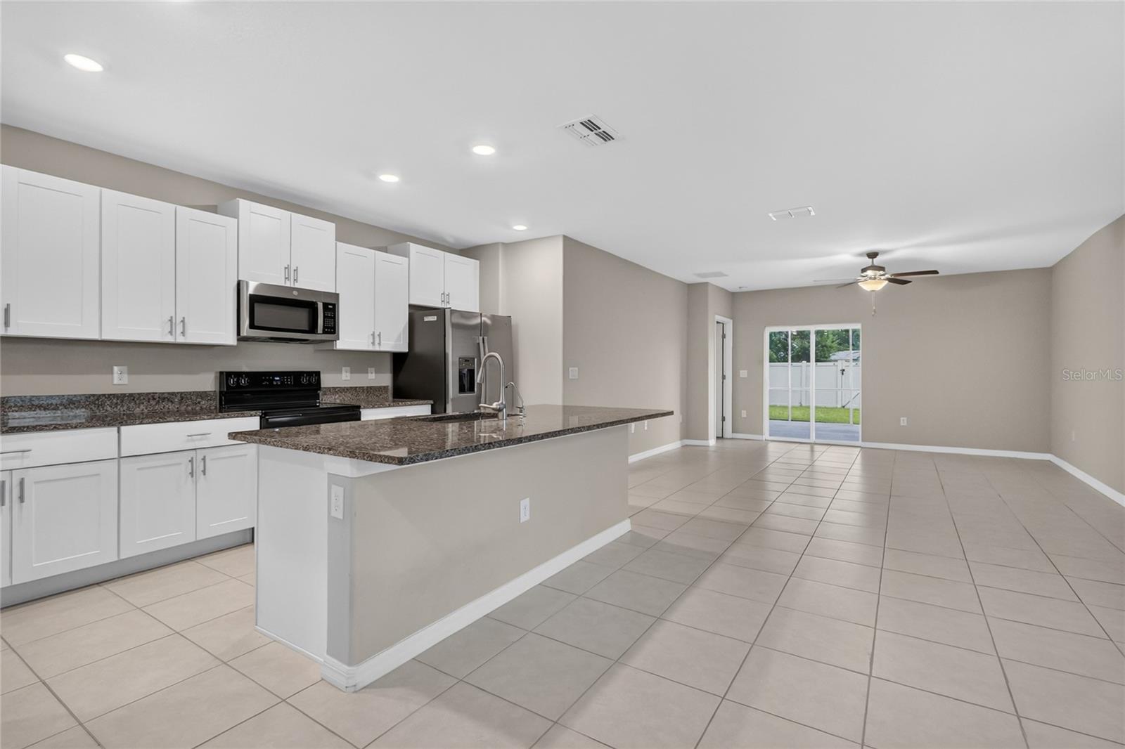 1779 Yellow, Lakeland, FL 33801