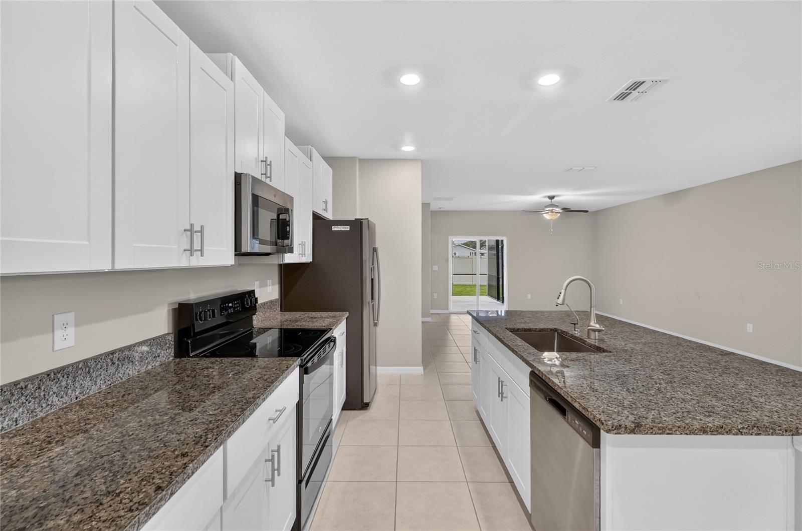 1779 Yellow, Lakeland, FL 33801