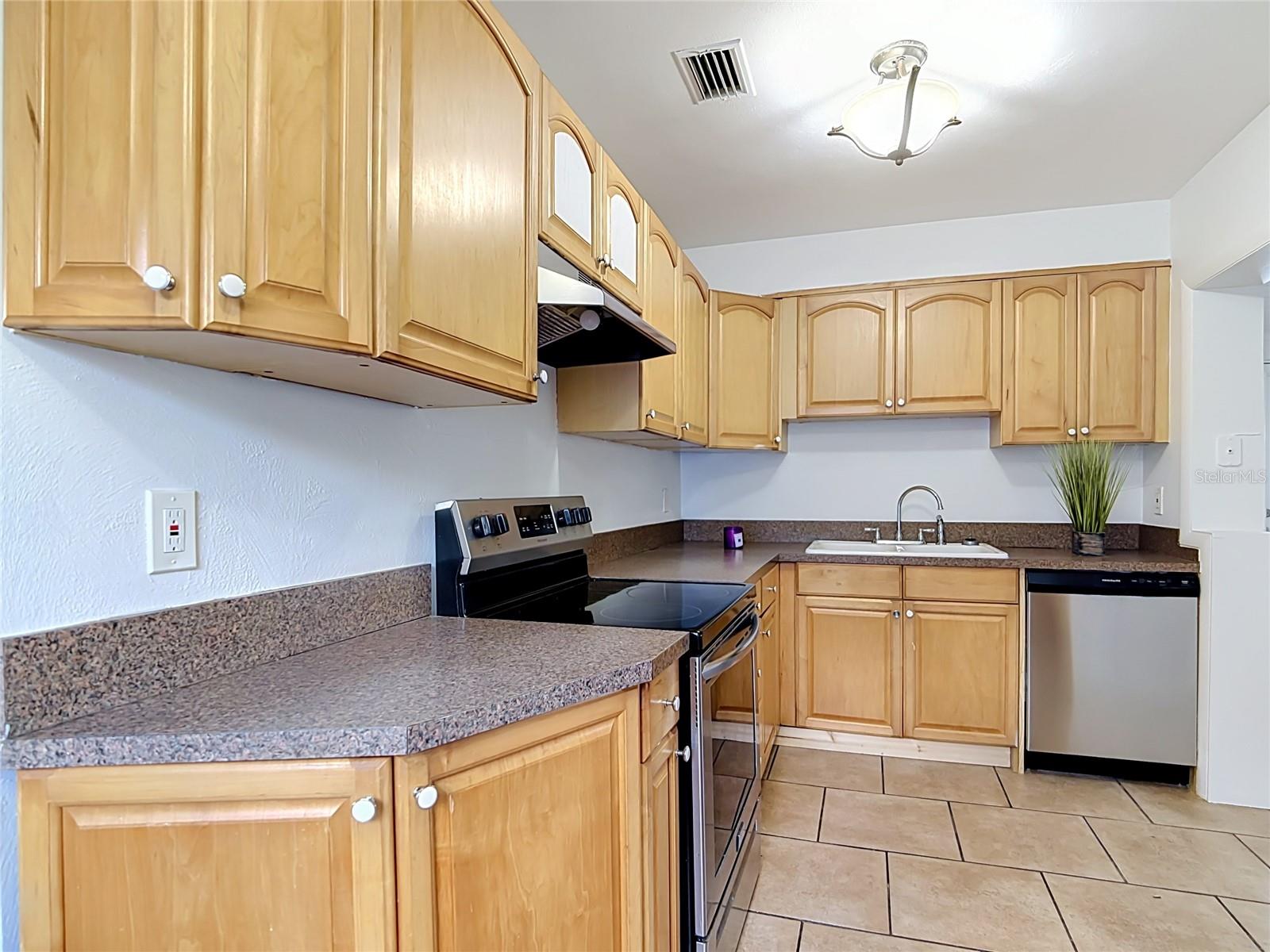 1025 Central, Lakeland, FL 33815