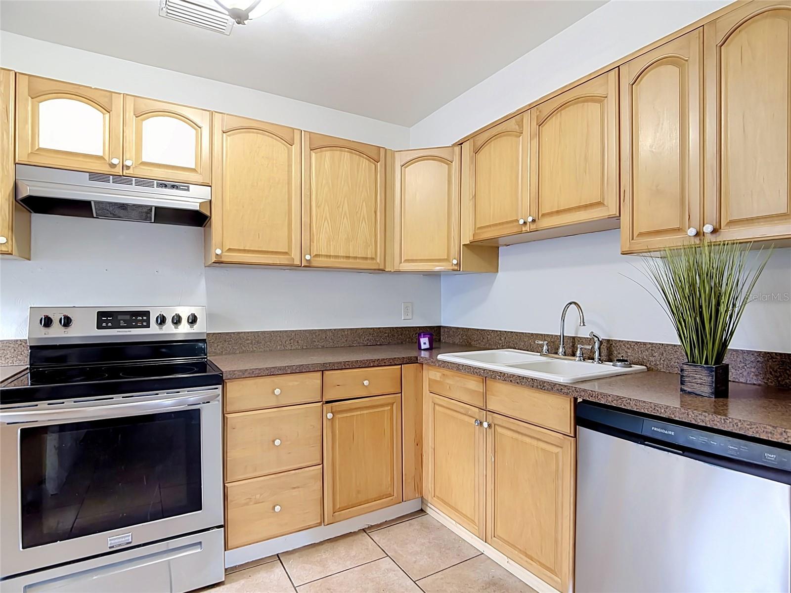 1025 Central, Lakeland, FL 33815