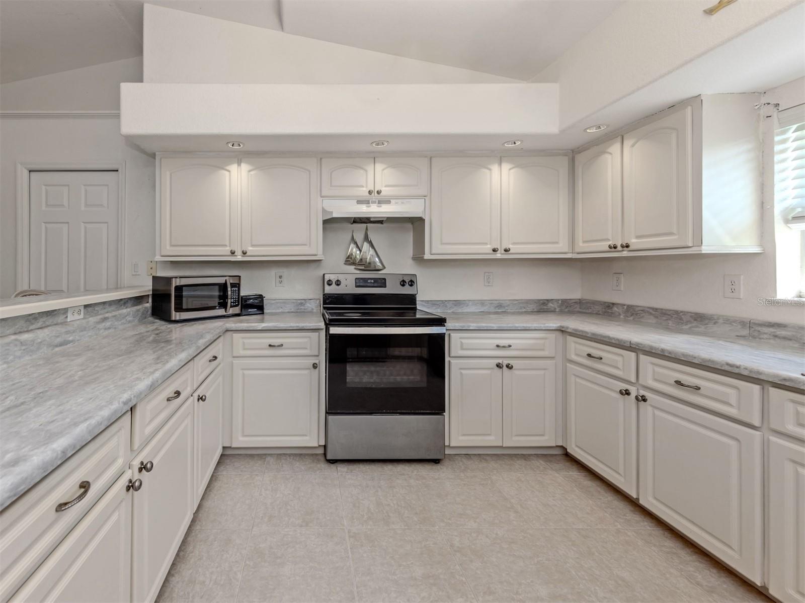 1056 Rotonda, Rotonda West, FL 33947