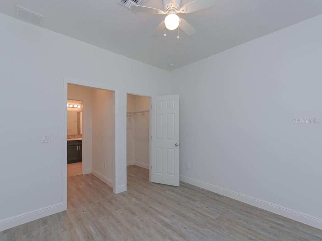 2831 Livingston, Orlando, FL 32805