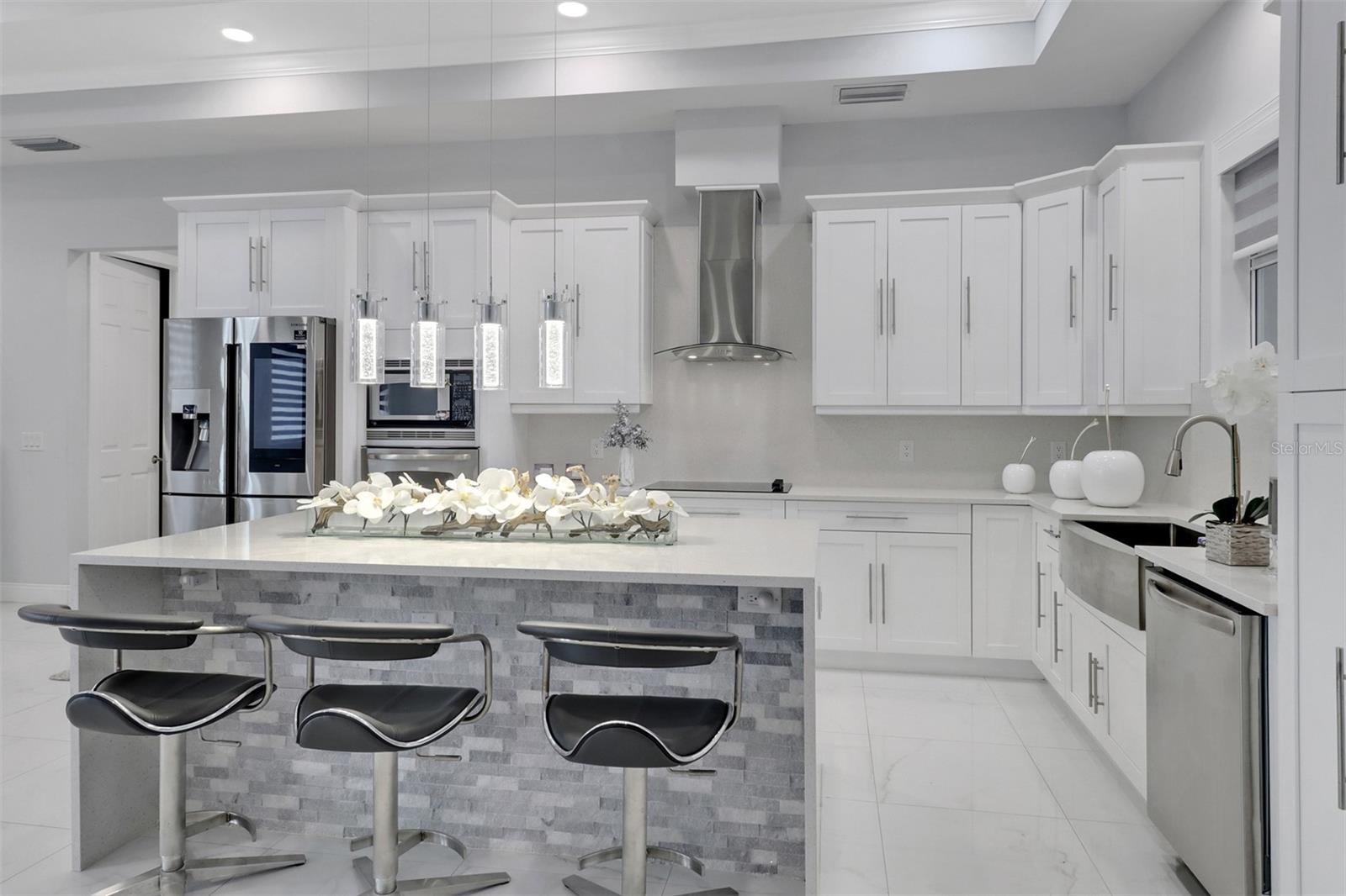 2394 45th, Naples, FL 34120