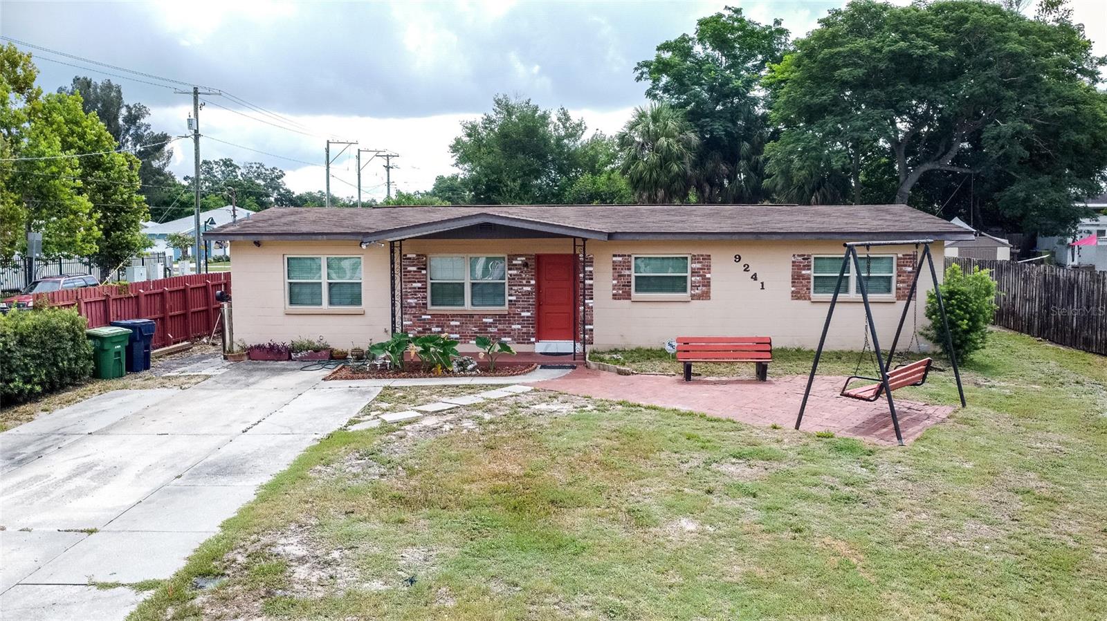 9241 52nd, Tampa, FL 33617