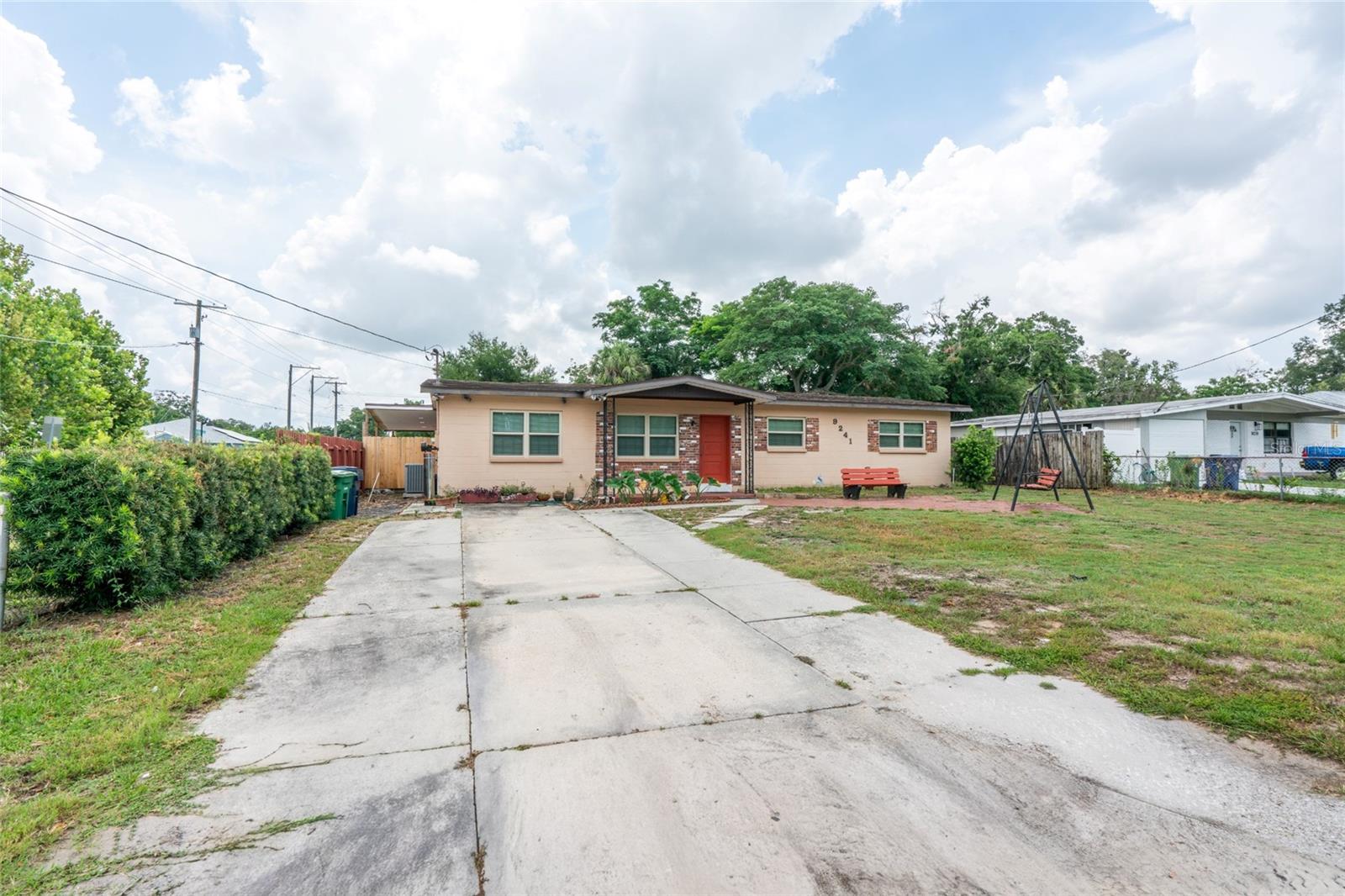 9241 52nd, Tampa, FL 33617