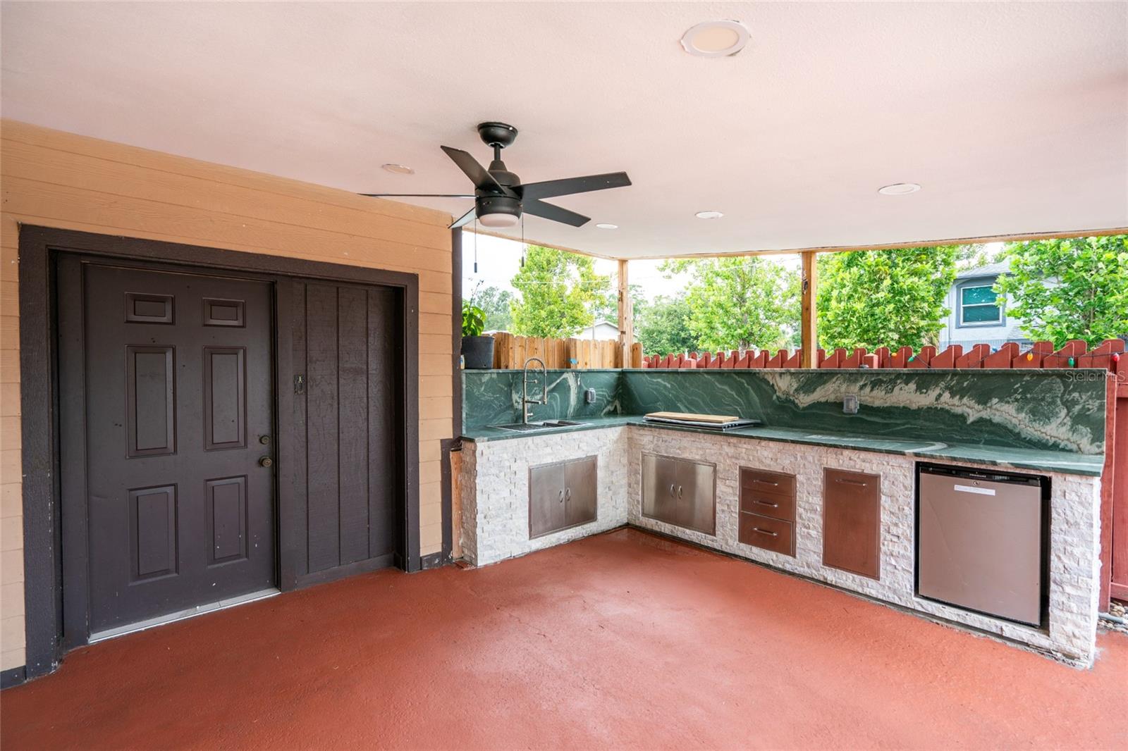 9241 52nd, Tampa, FL 33617