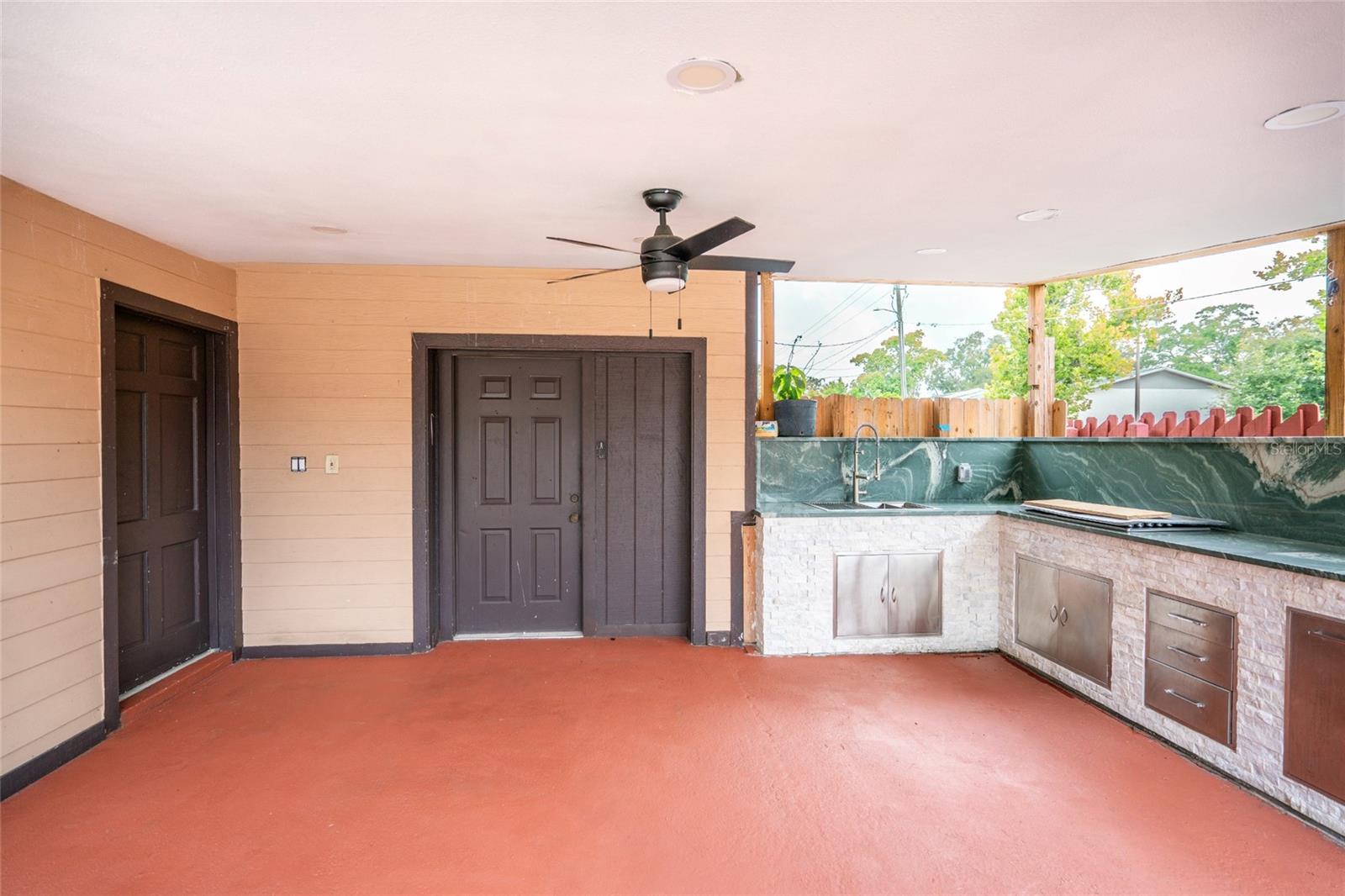 9241 52nd, Tampa, FL 33617