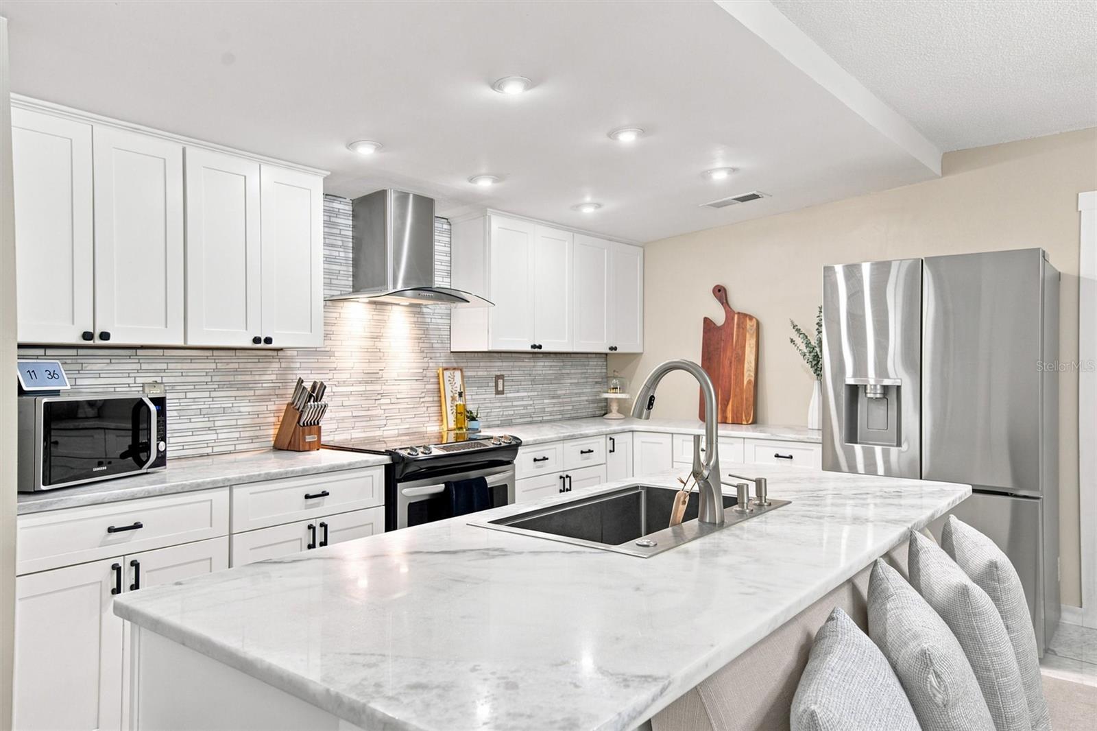 6230 Cedar, St Petersburg, FL 33702