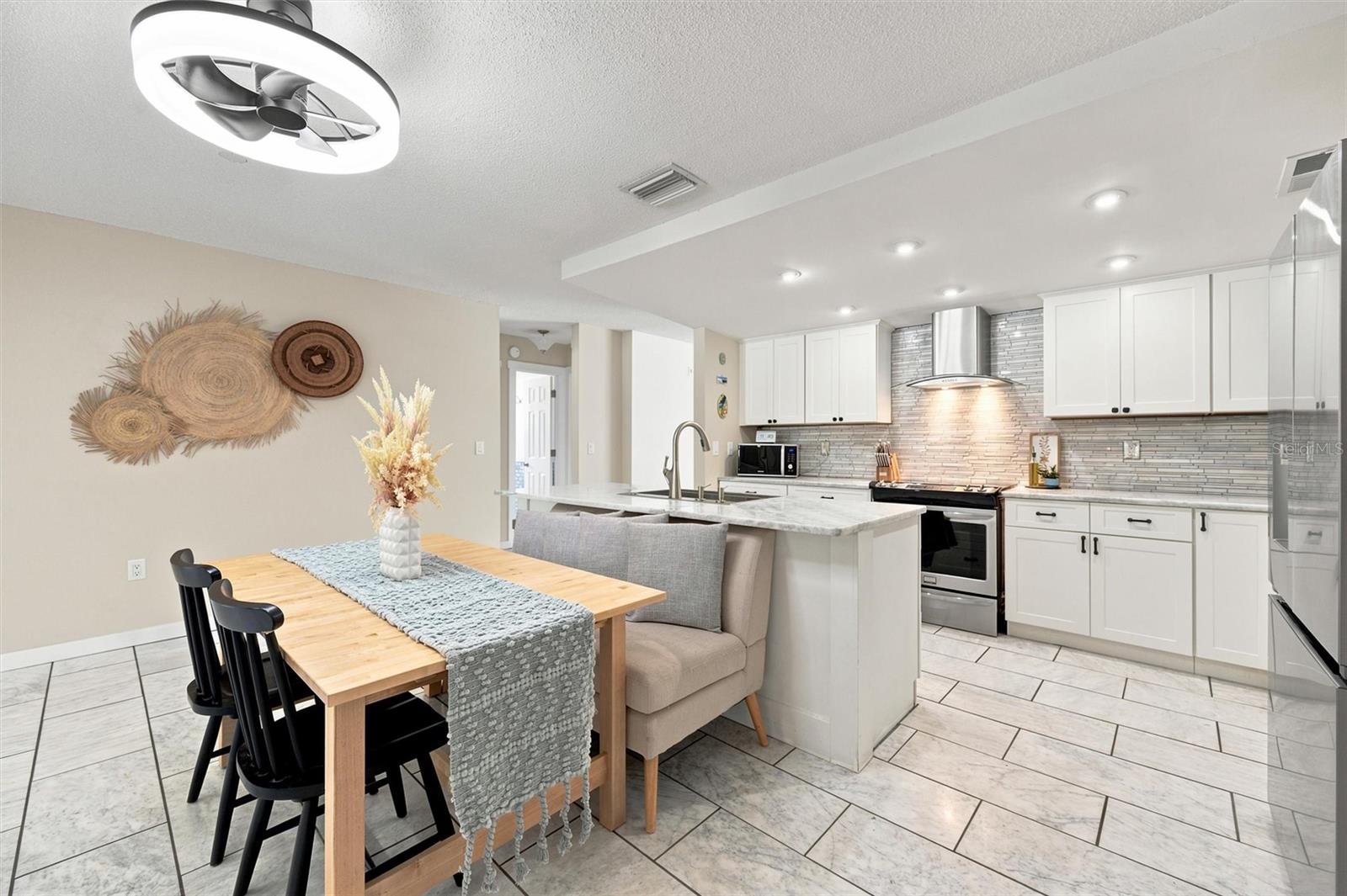 6230 Cedar, St Petersburg, FL 33702