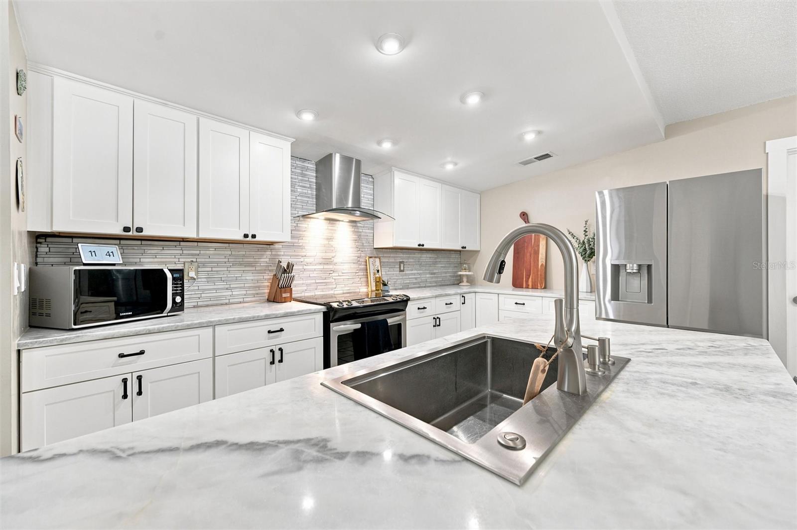 6230 Cedar, St Petersburg, FL 33702