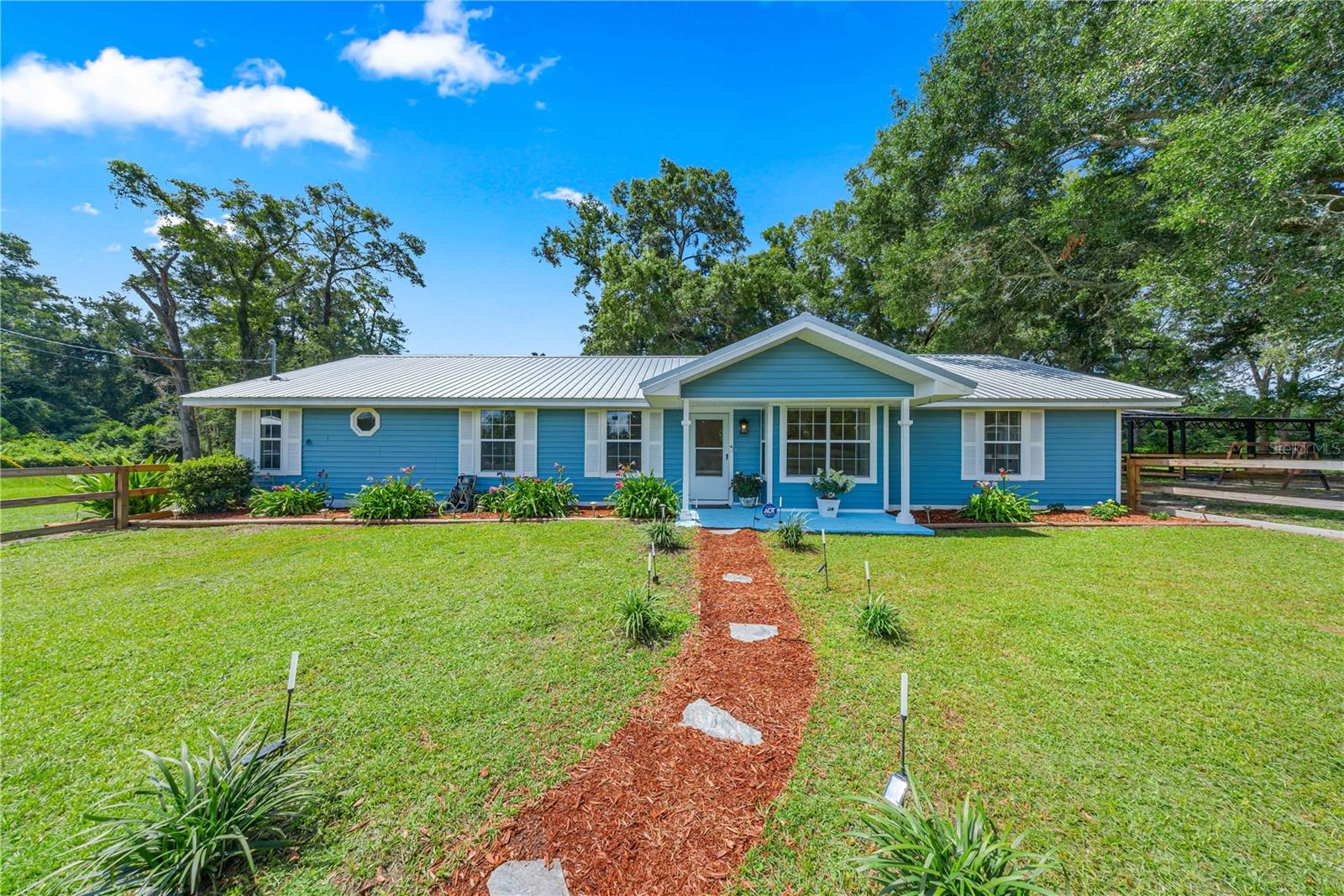 1890 167th, Trenton, FL 32693
