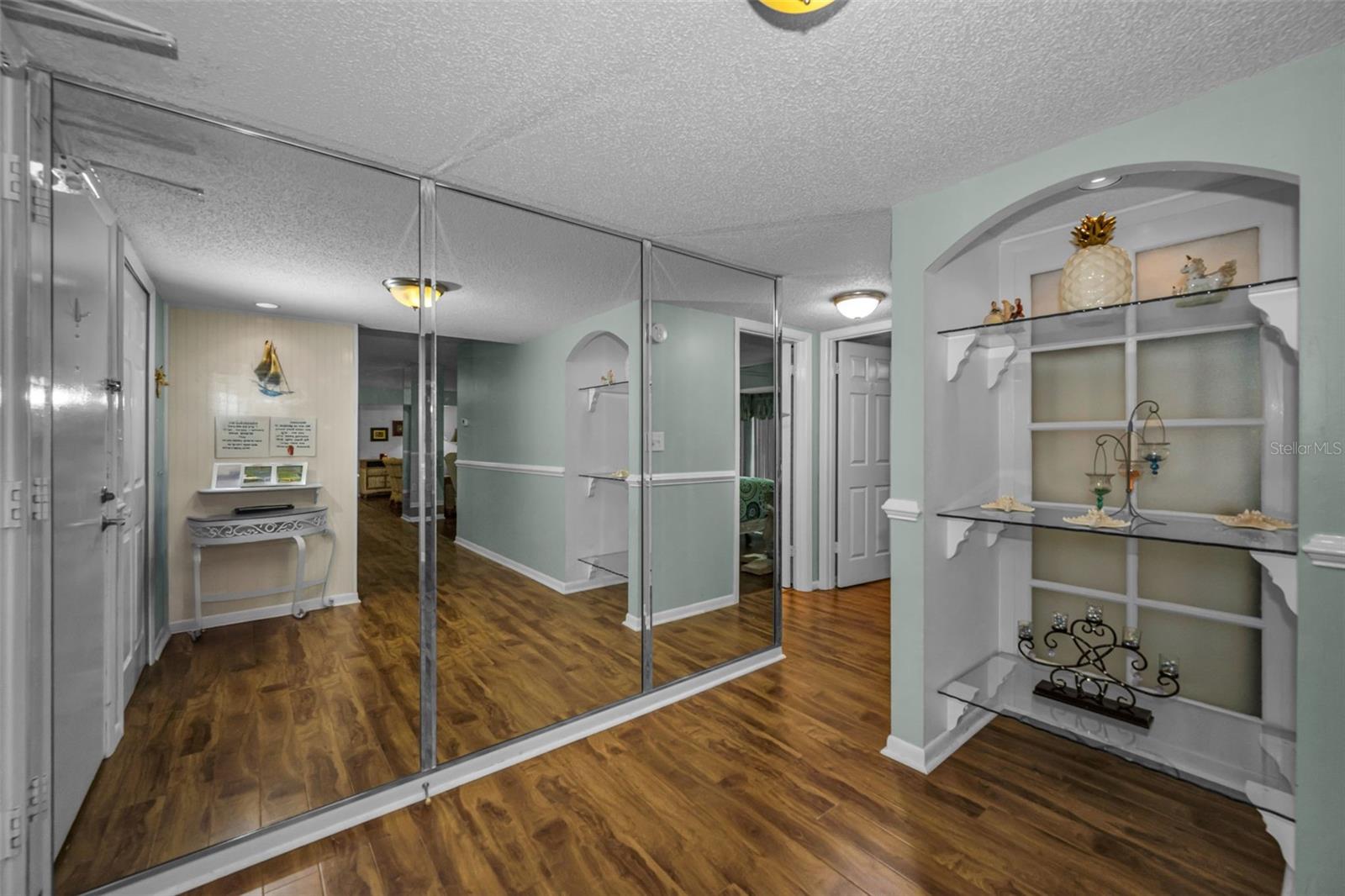 851 Bayway Unit 101, Clearwater Beach, FL 33767