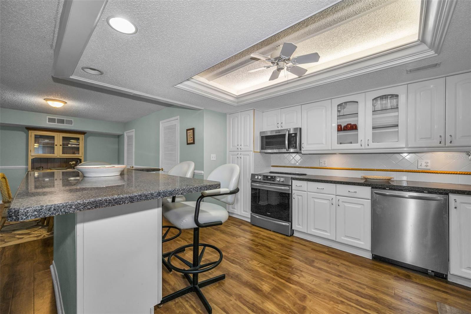 851 Bayway Unit 101, Clearwater Beach, FL 33767