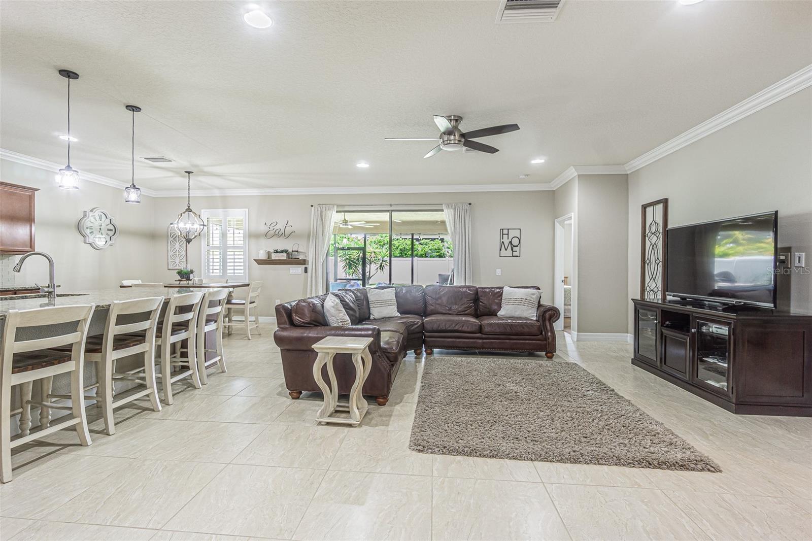1507 Windy Gap, Valrico, FL 33594