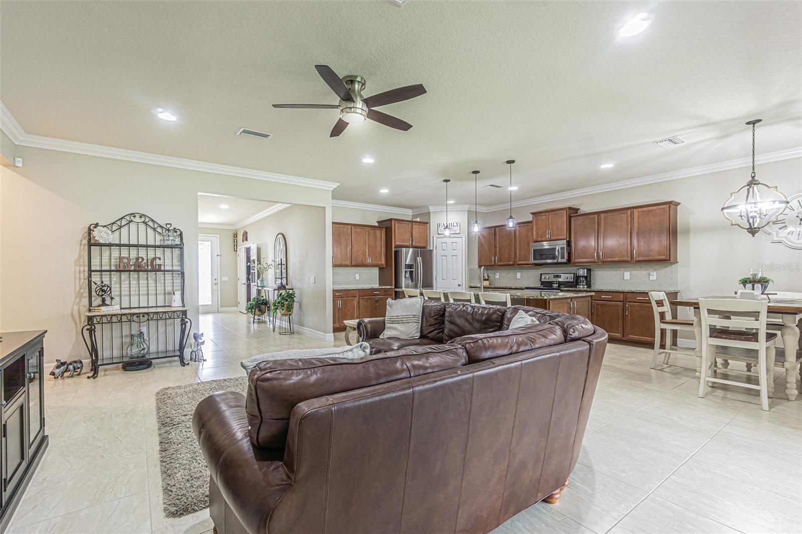 1507 Windy Gap, Valrico, FL 33594