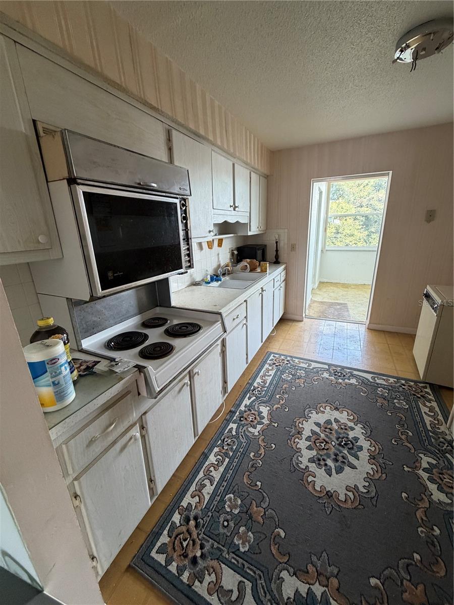 5725 12th Unit 306d, St Petersburg, FL 33710
