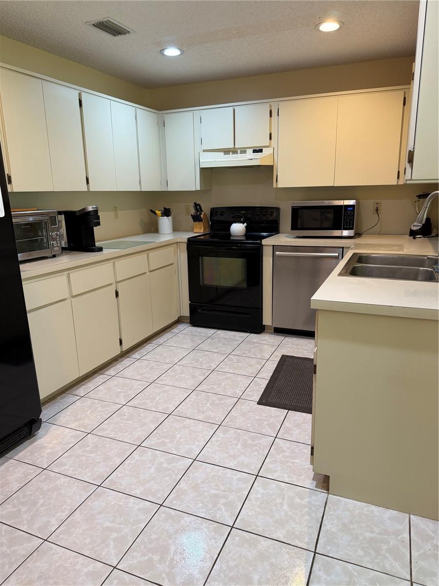 8591 93rd Unit B, Ocala, FL 34481