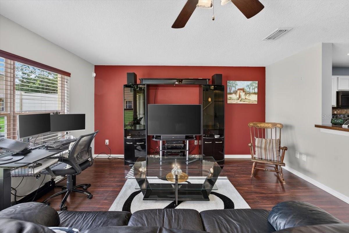 4582 Limerick, Tampa, FL 33610