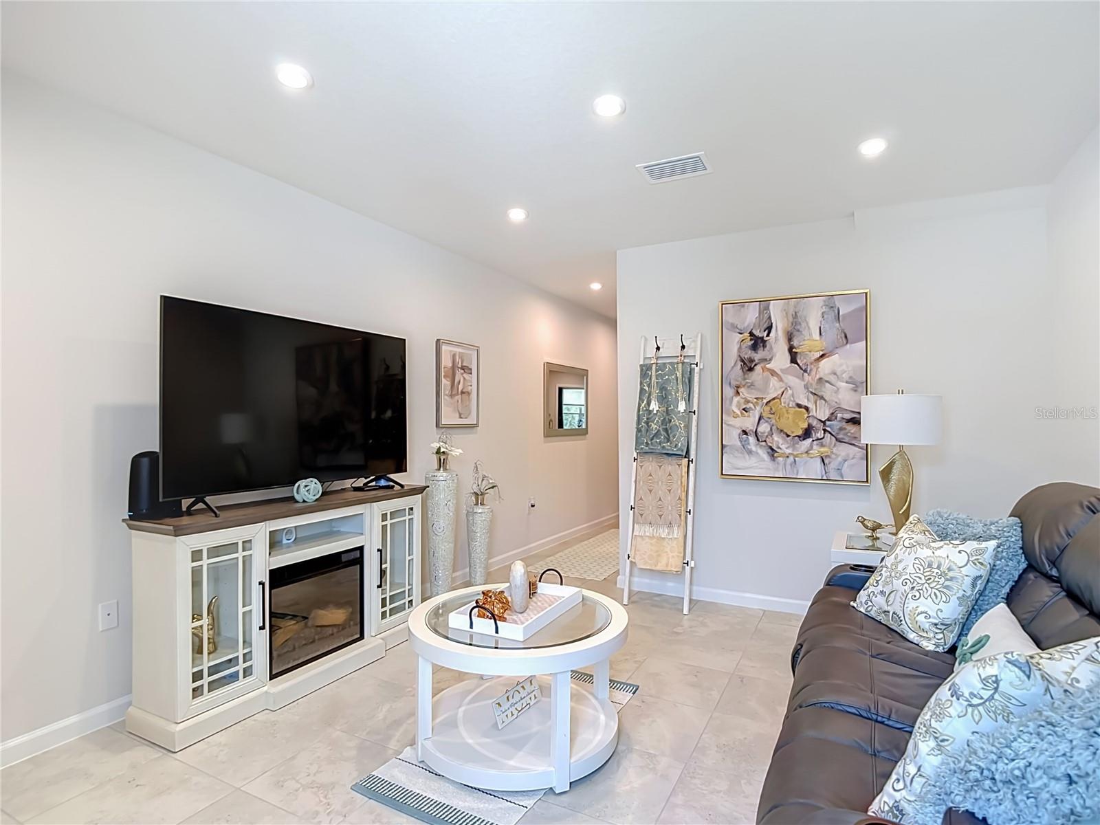 12000 Grizzly, New Port Richey, FL 34654