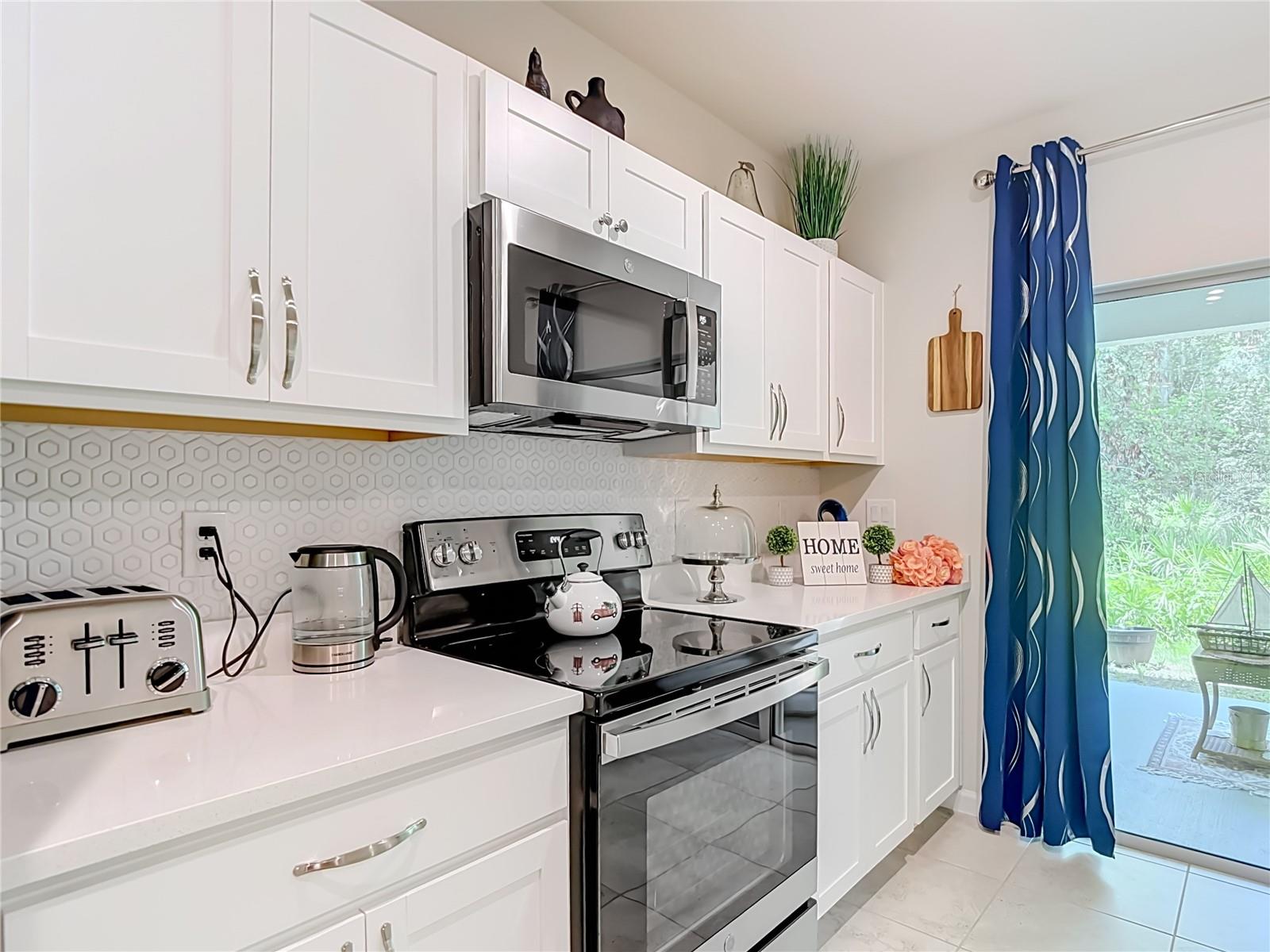 12000 Grizzly, New Port Richey, FL 34654