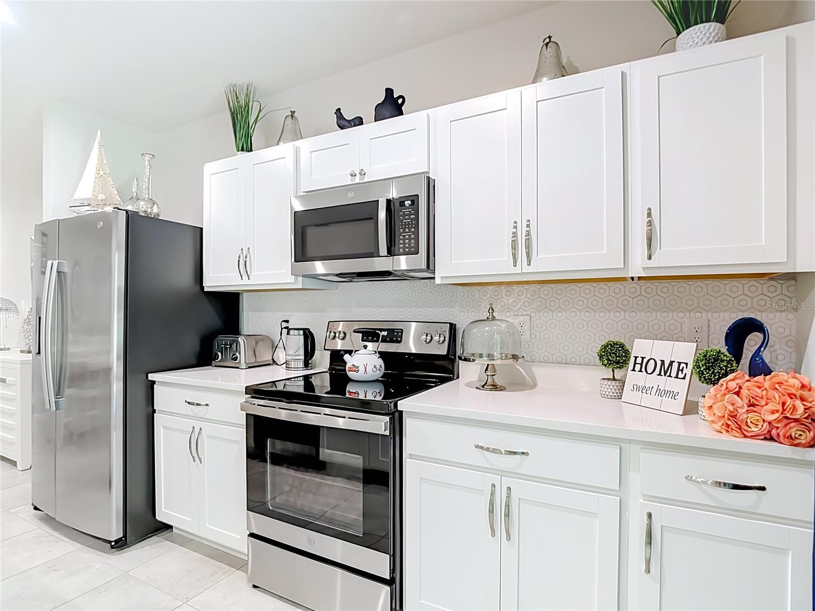 12000 Grizzly, New Port Richey, FL 34654
