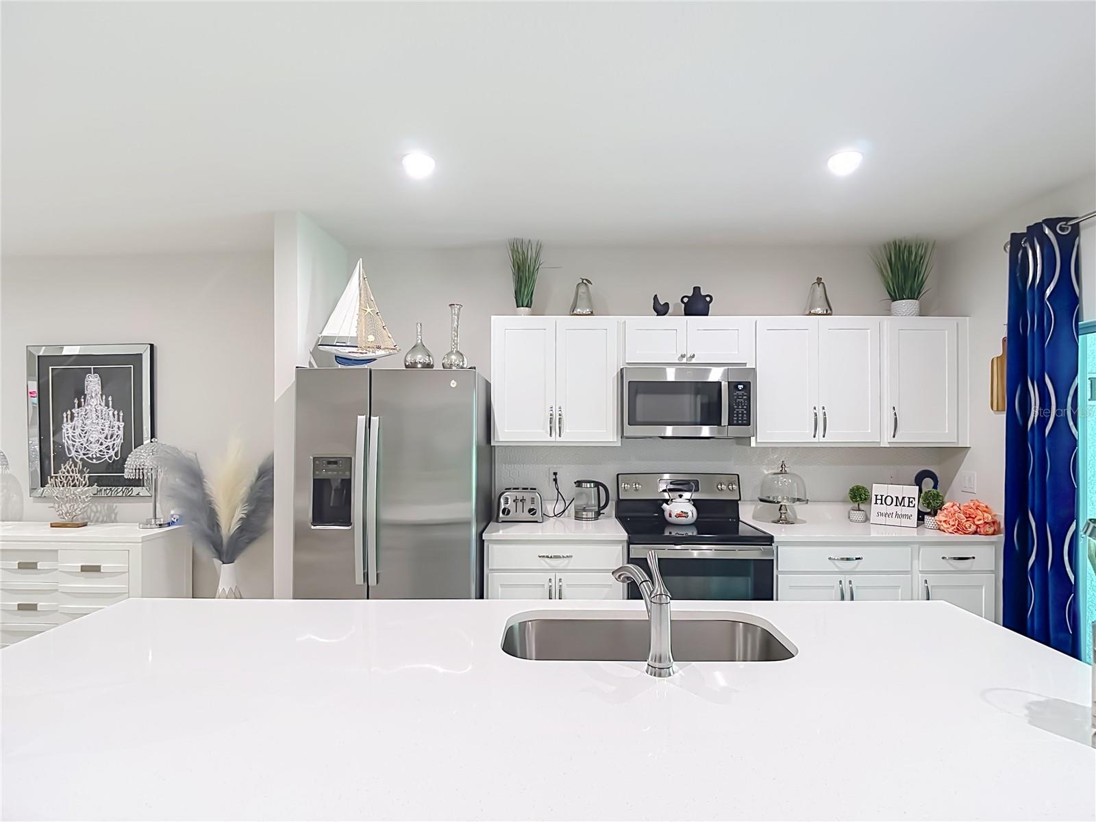 12000 Grizzly, New Port Richey, FL 34654