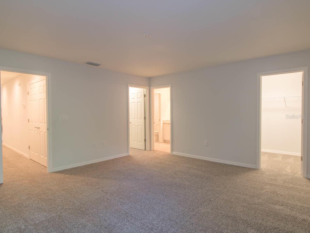 1097 Grantham, Sarasota, FL 34234