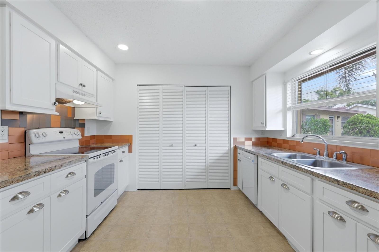 4538 Pawnee Unit 197, Sarasota, FL 34233