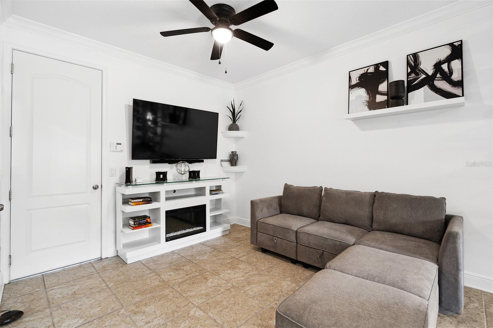 9956 Eagle Creek Center Blvd, Orlando, FL 32832