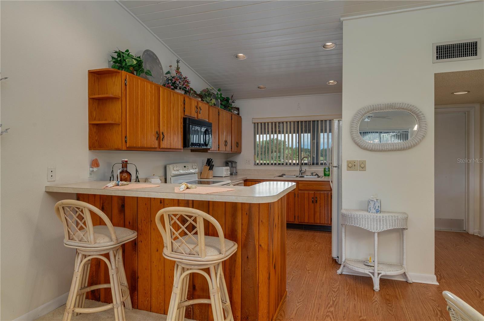 8203 Village Unit H-23, Lake Wales, FL 33898