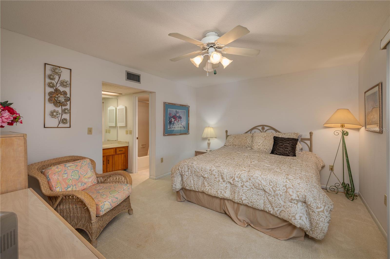 8203 Village Unit H-23, Lake Wales, FL 33898
